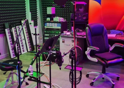 core-zero-recording-studio-keyboards